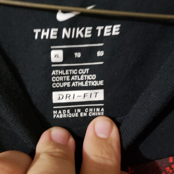 Nike t-shirt - Picture 2 of 2